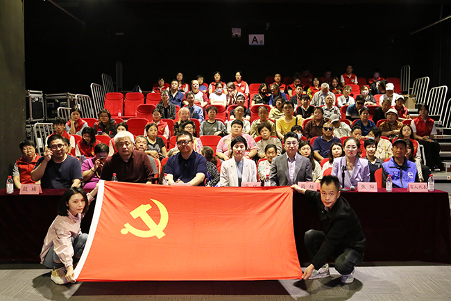 图为活动现场
